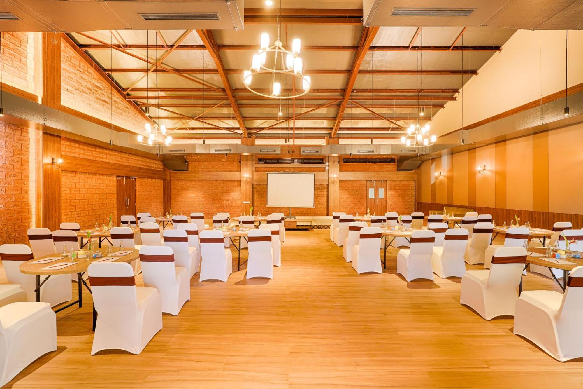 Tropicana Resort & Spa Alibaug Alībāg Buitenkant foto